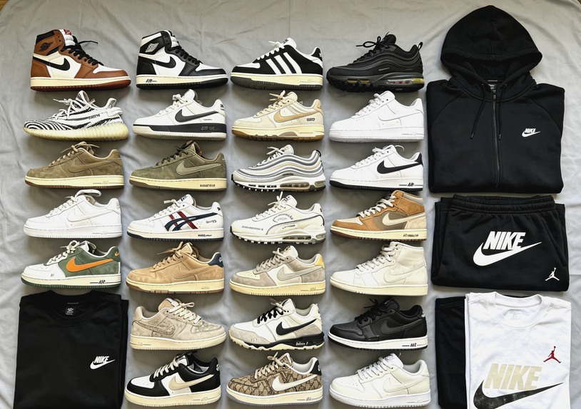 Sneaker flatlay haul